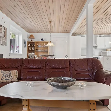Tanja - 1-5km From The Sea By Interhome Hasle